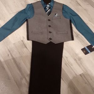 DOCKERS 4PC SET NEW VEST/ SHIRT/ PANTS & TIE